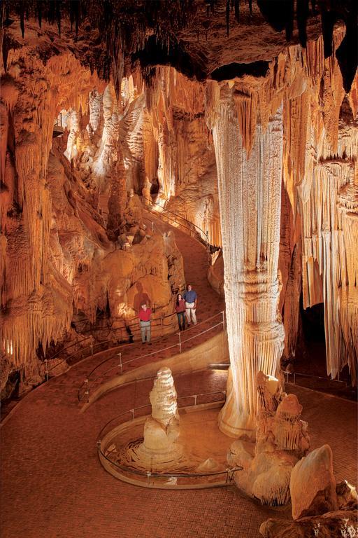 Luray Caverns Motels Room photo